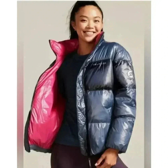 Pelaton puffer jacket grey and pink size medium - Picture 8 of 10